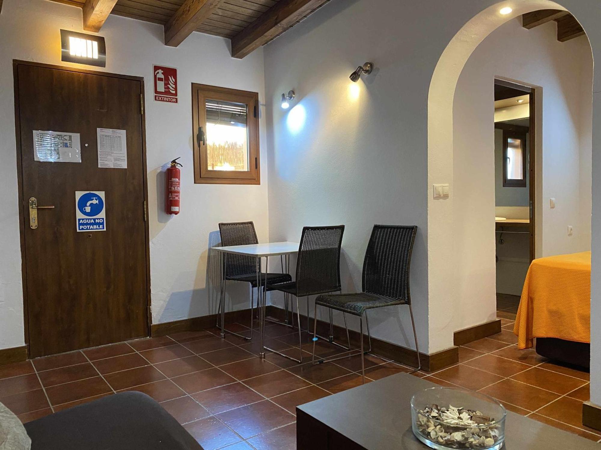 קדיז Estudio Con Jardincito Privado Barbacoa Y Piscina מראה חיצוני תמונה